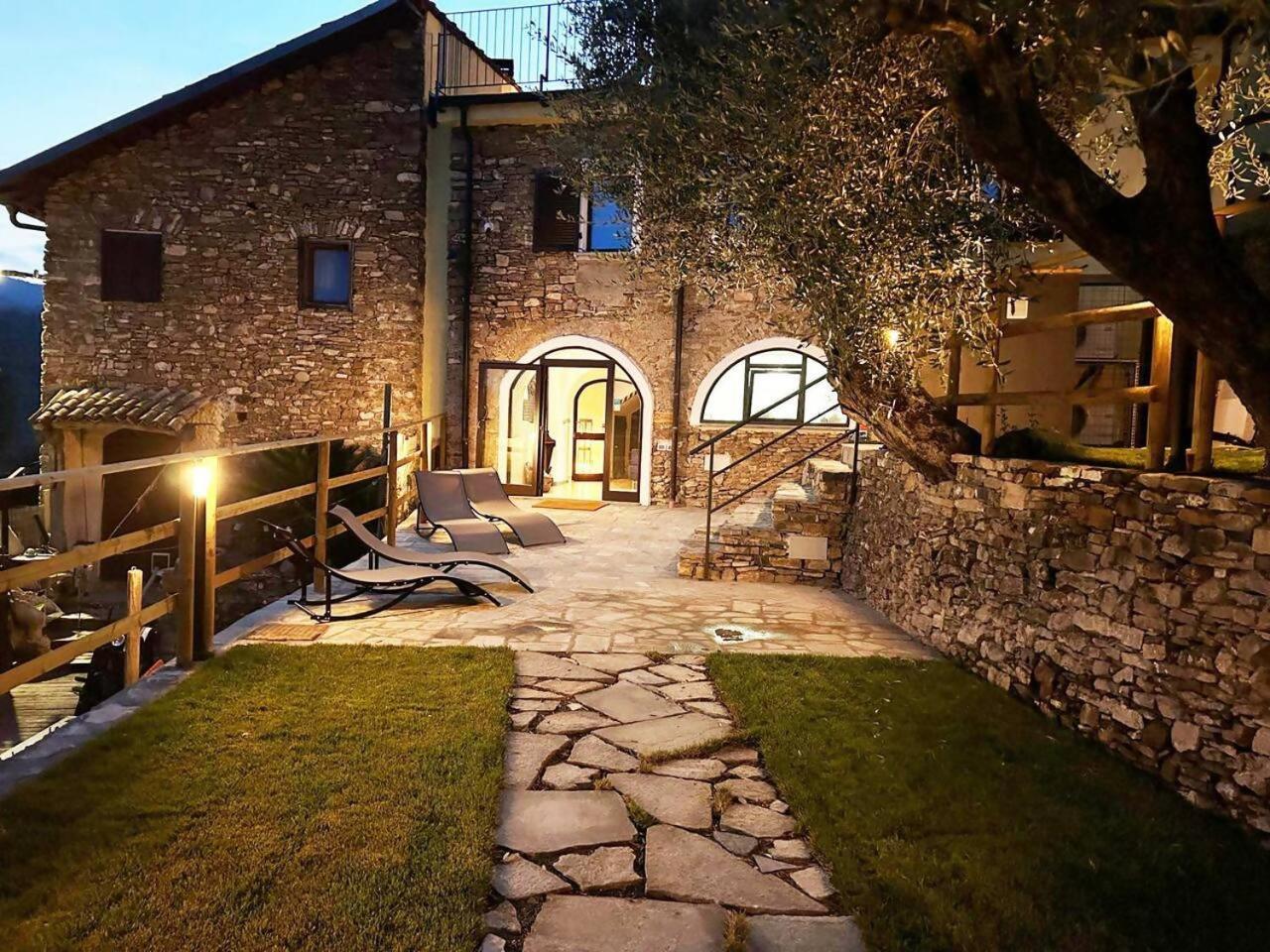 Appartamento Alba Dachi Farm Marina dʼMarina dʼAndora 外观 照片