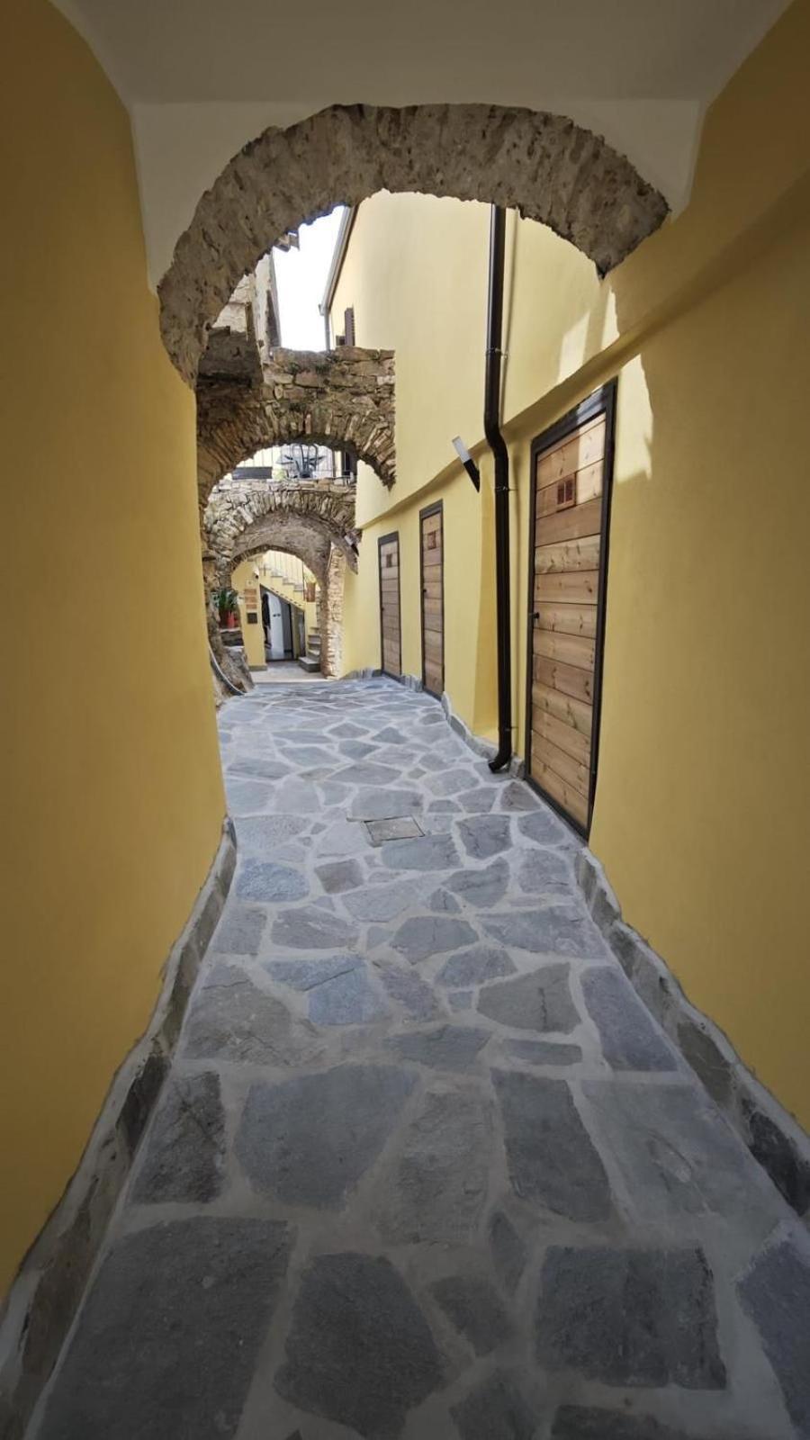 Appartamento Alba Dachi Farm Marina dʼMarina dʼAndora 外观 照片