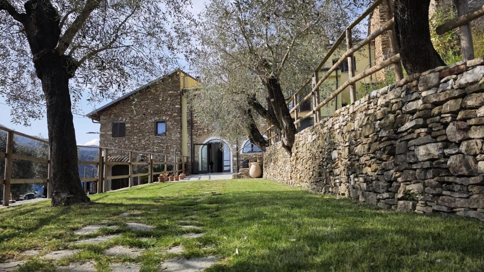 Appartamento Alba Dachi Farm Marina dʼMarina dʼAndora 外观 照片