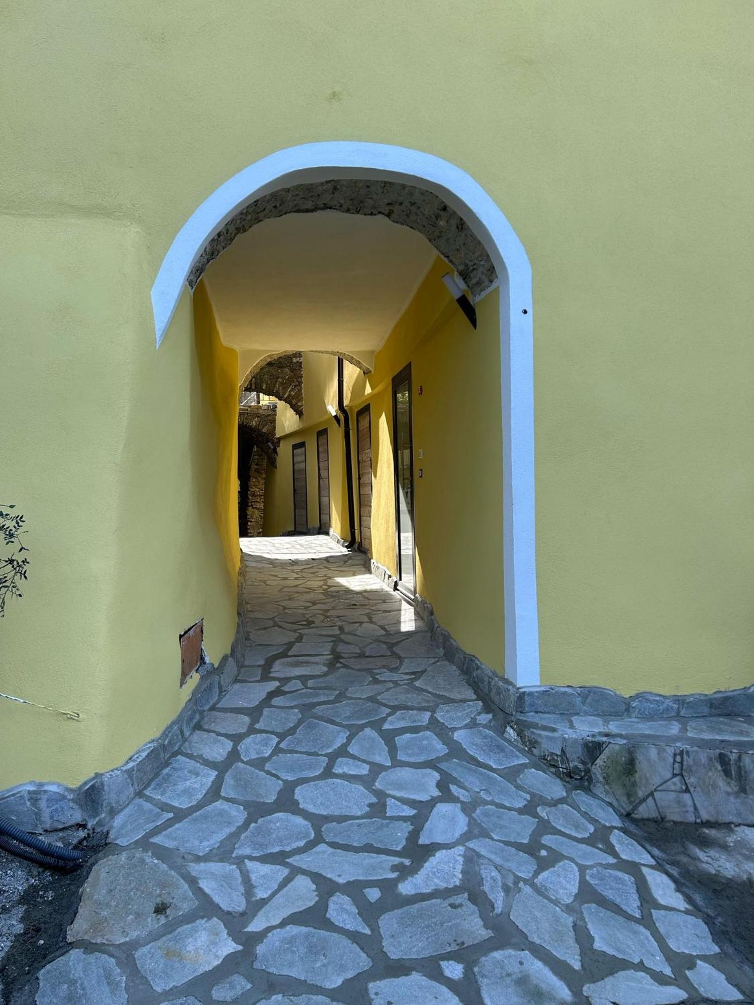 Appartamento Alba Dachi Farm Marina dʼMarina dʼAndora 外观 照片